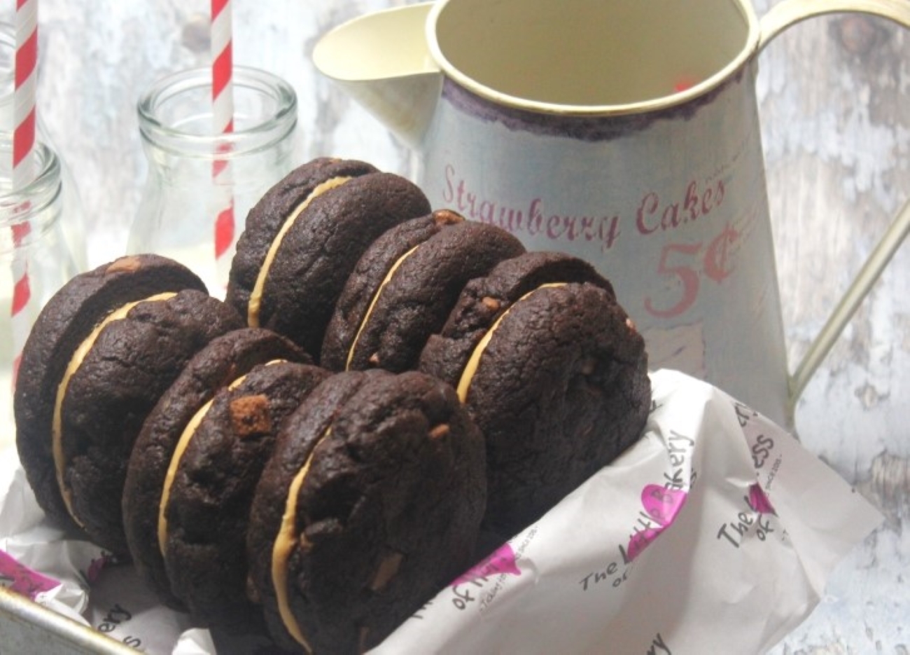 You are currently viewing RECIPE: GLUTEN-FREE CHOCOLATE SANDWICH BROOKIES