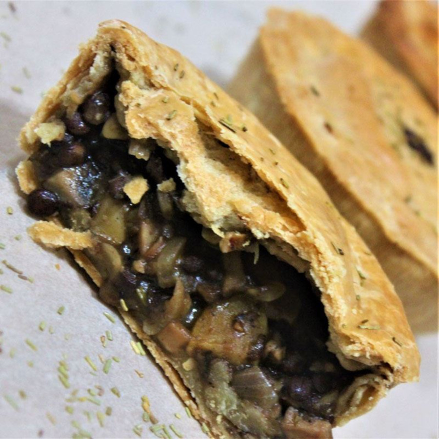 Herby lentil vegan pie made with our vegan glluten-free pastry mix